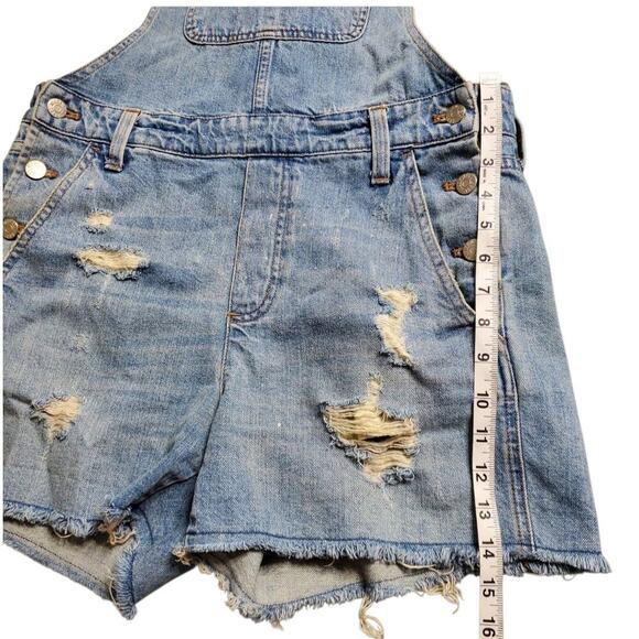 Madewell Denim Distressed Short Overalls Size: M - Picture 4 of 7